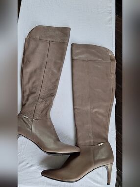 Calvin Klein Leather Knee High Boots Taupe Zip Heel Dress Boots Size 9